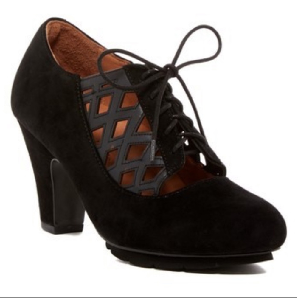 NWOT L’Amour Des Pieds Faygan Lace up